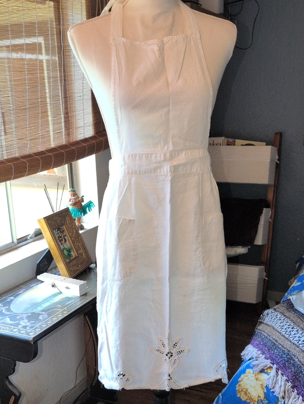White Cotton Apron with Pocket Details